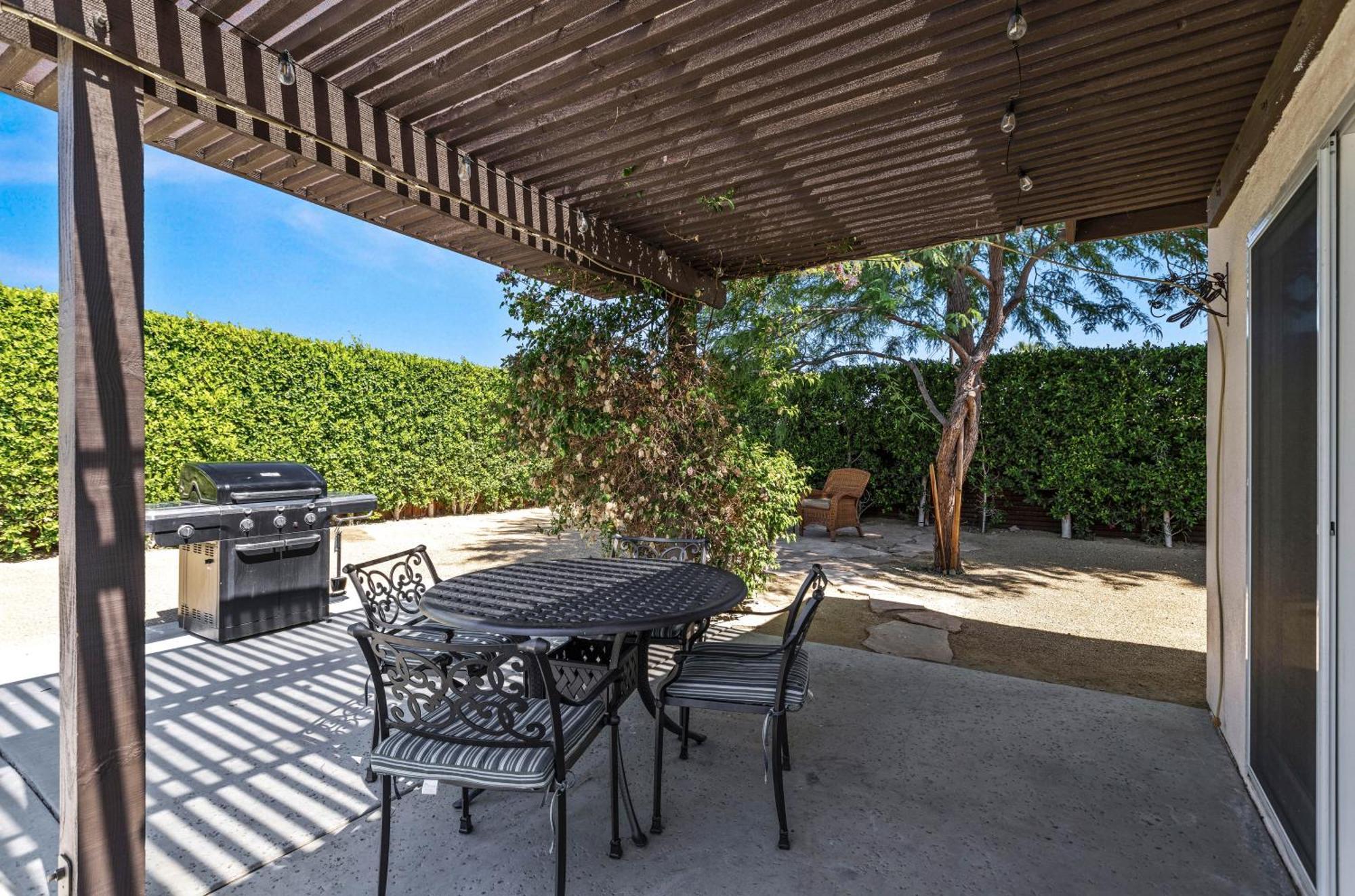 Cozy Desert Bungalow - A Ryson Property Villa Palm Springs Exterior photo